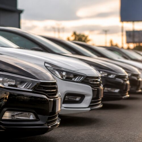Auto lending software helping lenders manage dealer applications and vehicle collateral